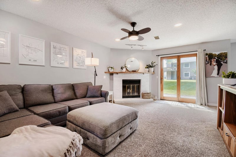 8862 Cottonwood Ln N, Maple Grove, MN 55369
