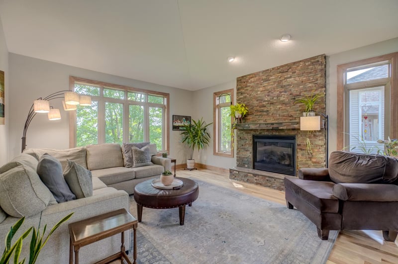 4610 Dallas Ln N, Plymouth, MN 55446