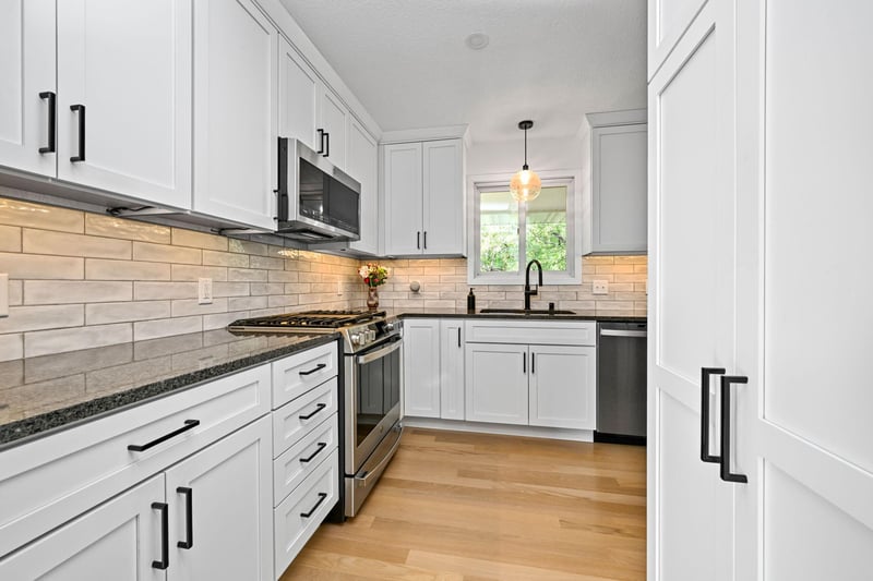 5736 Turtle Lake Rd, Shoreview, MN 55126
