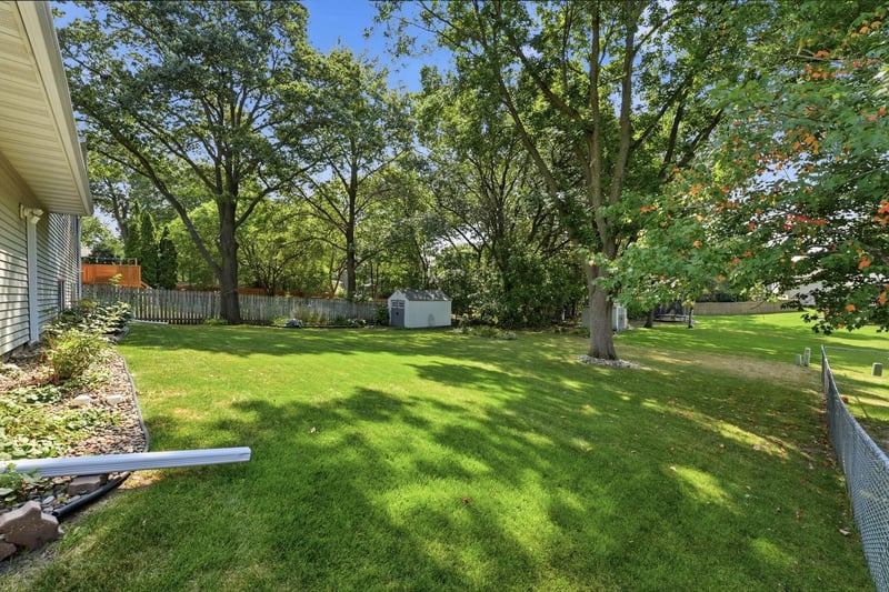 736 11th St N, Sauk Rapids, MN 56379