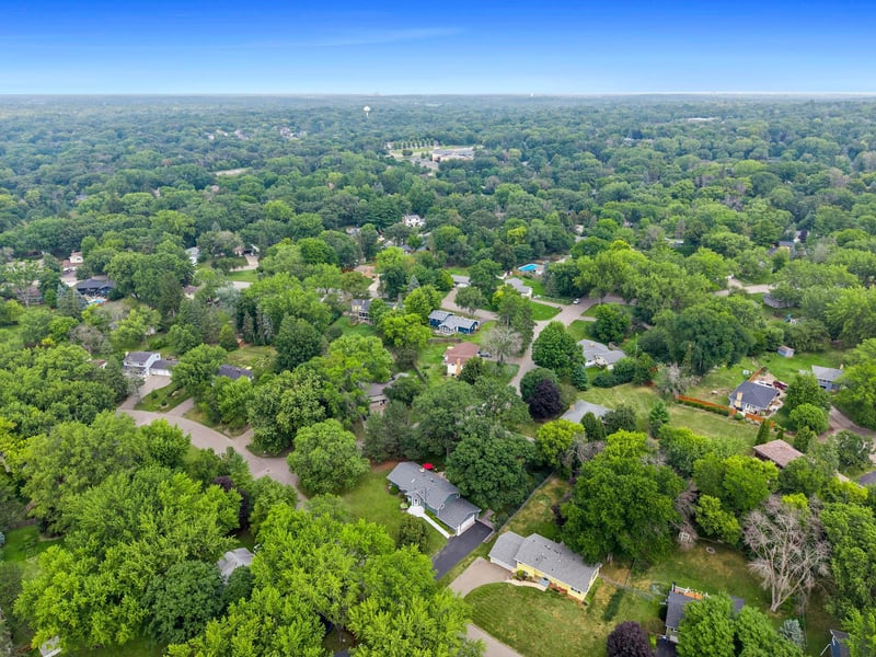 16409 Norwood Ln, Minnetonka, MN 55345