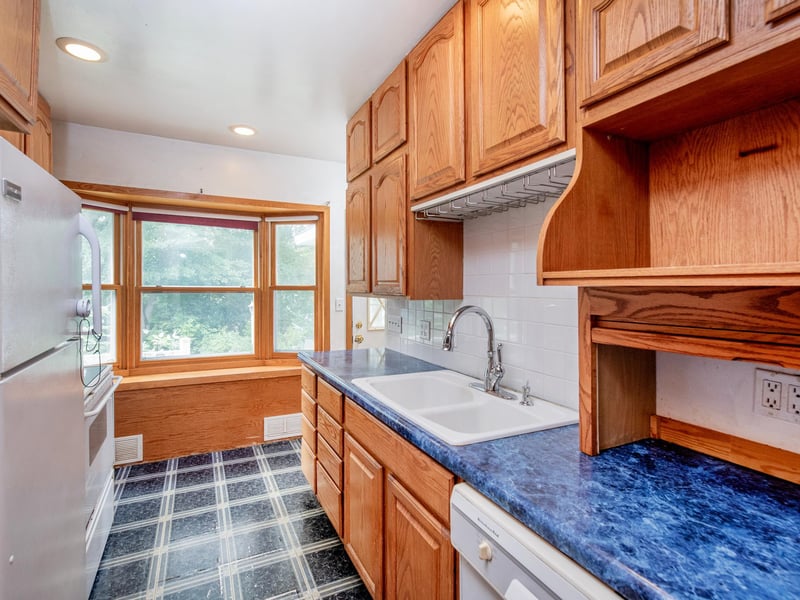 1359 Sumner St, Saint Paul, MN 55116