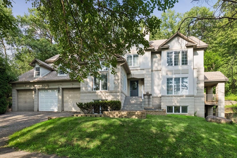 3215 Hazelwood W, Minnetonka, MN 55391