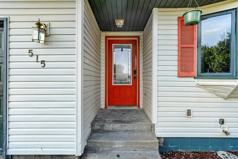 515 SW 9th St SW, Braham, MN 55006