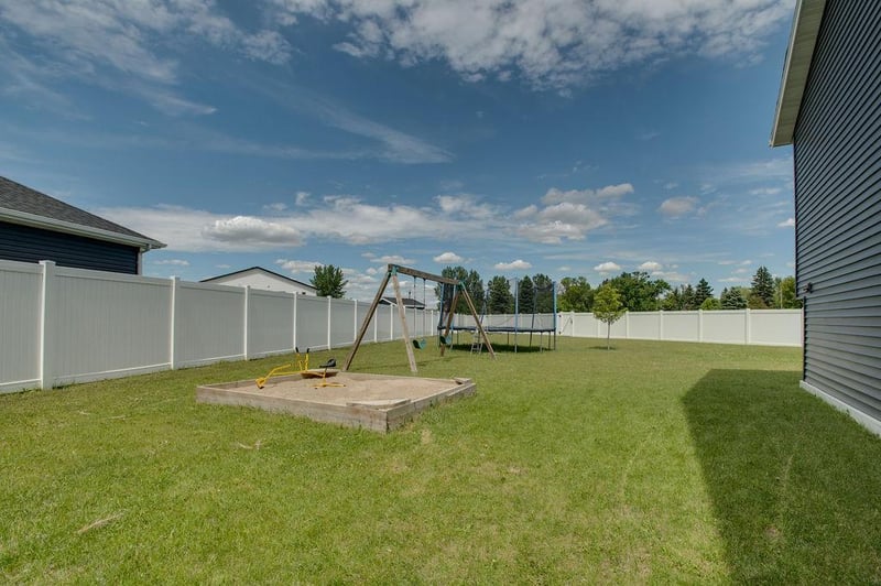 4514 13th St S, Moorhead, MN 56560