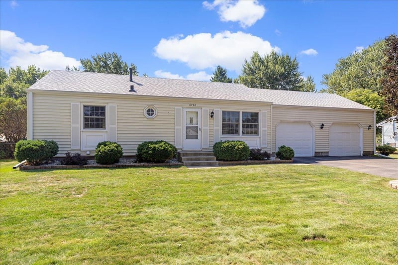 6796 161st St W, Rosemount, MN 55068