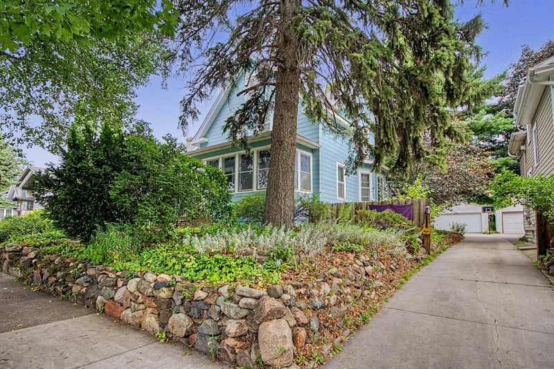 1911 Pierce St NE, Minneapolis, MN 55418