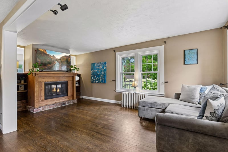 7706 Erie Ave, Chanhassen, MN 55317