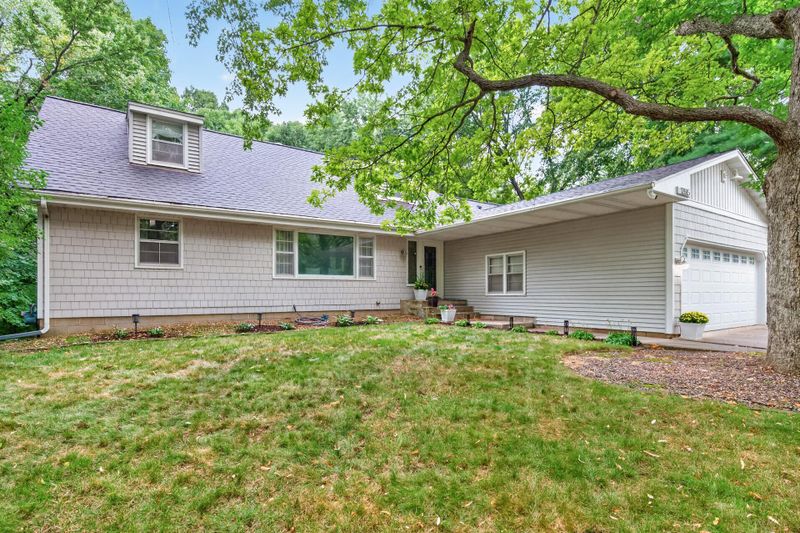 12515 Sunset Trl N, Plymouth, MN 55441