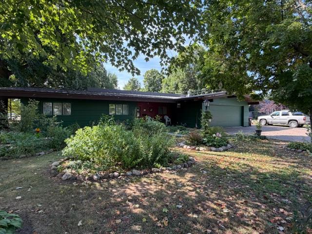 211 Dion Ave, Mora, MN 55051