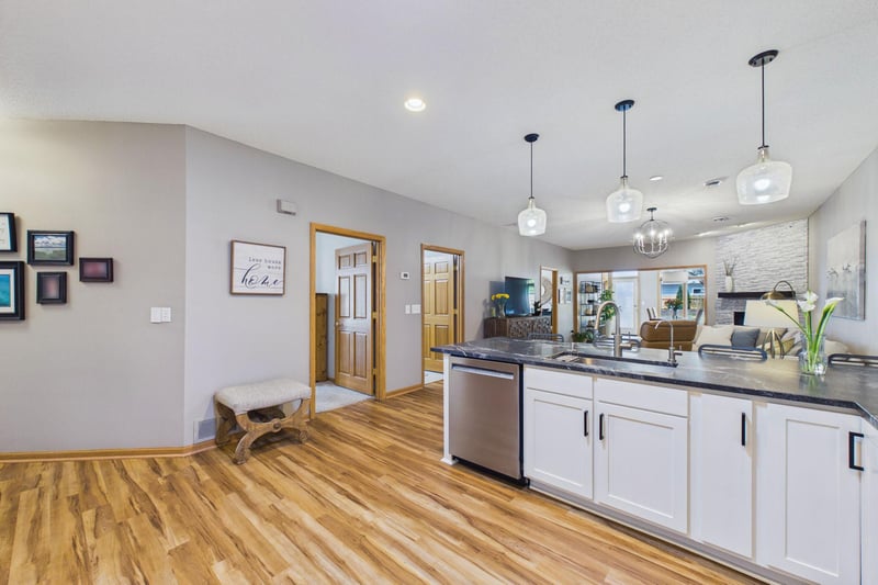 2307 Norwood Ln, Mound, MN 55364