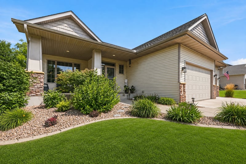 933 Trellis St, Jordan, MN 55352