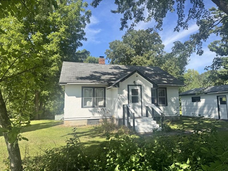317 Pine St S, Onamia, MN 56359