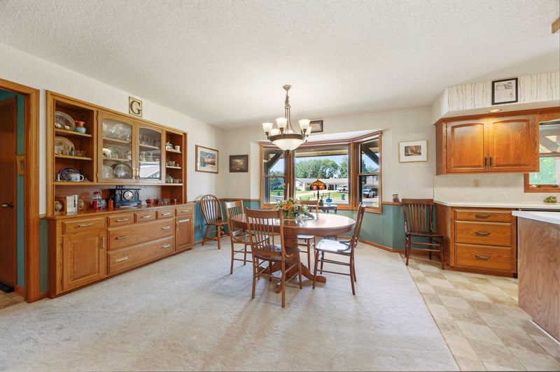 310 Lincoln St, Norwood Young America, MN 55397