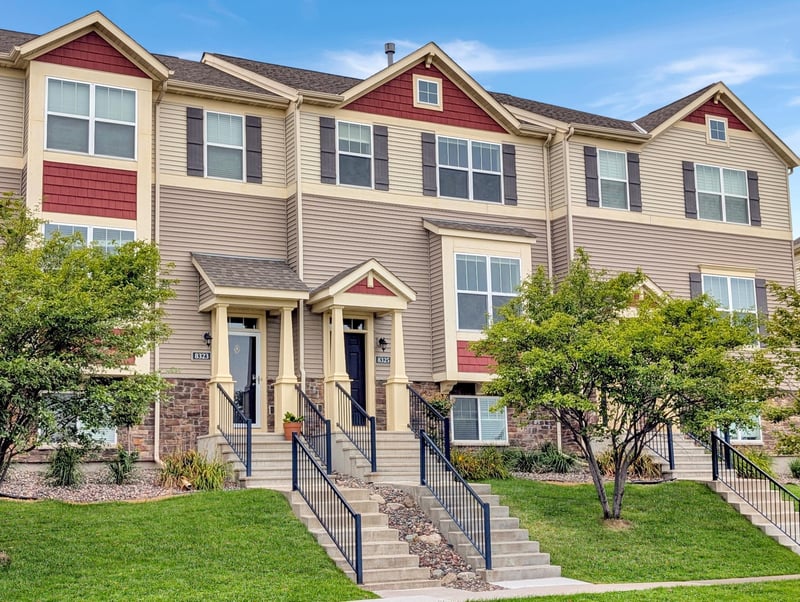 8325 Norwood Ln N, Maple Grove, MN 55369