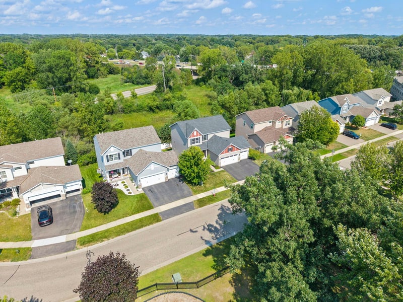 4971 Hamlet Ave N, Oakdale, MN 55128