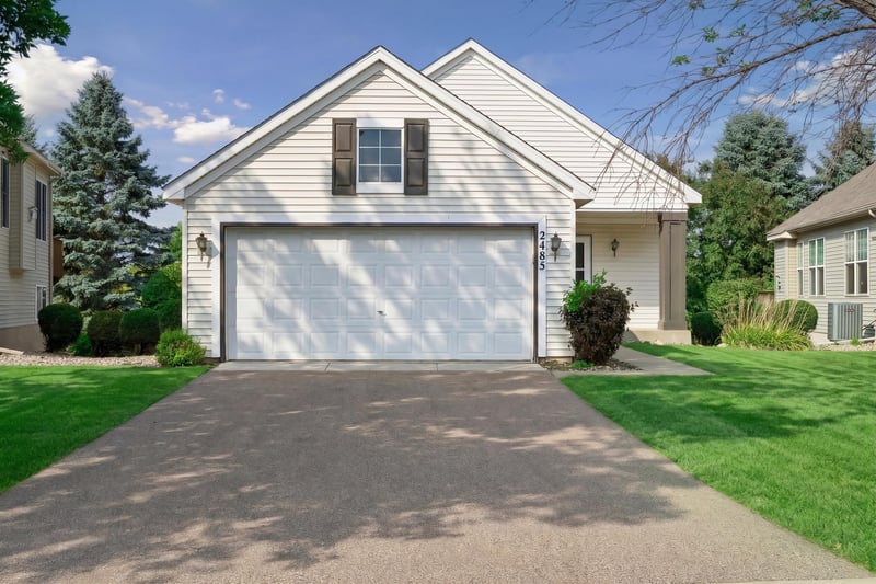 2485 Prairie Oak Trl, Woodbury, MN 55125