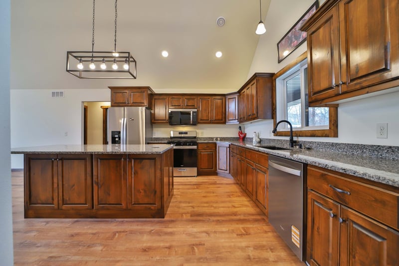 13728 Memorywood Dr, Baxter, MN 56425