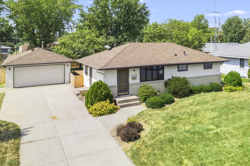 10006 Chicago Ave S, Bloomington, MN 55420