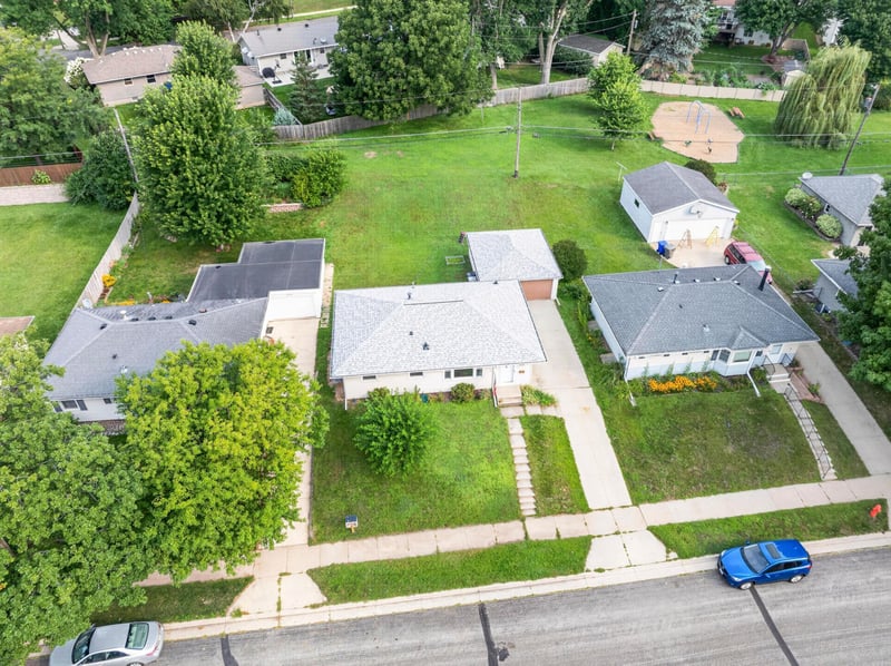 1443 Cascade St NW, Rochester, MN 55901