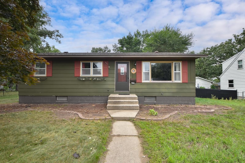 1321 2nd Ave S, Sauk Rapids, MN 56379
