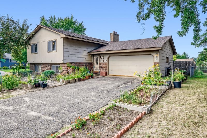 1501 131st Ln NE, Blaine, MN 55449