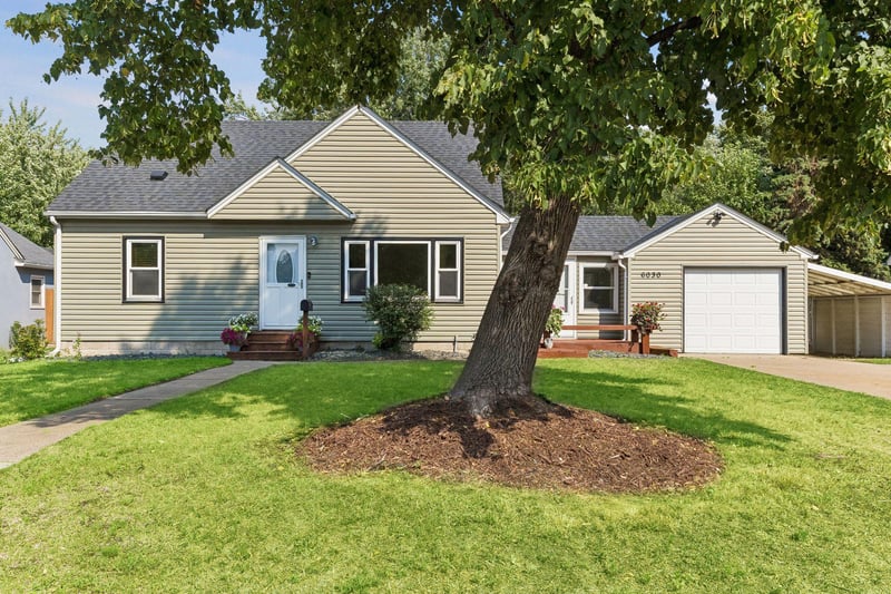 6030 Aldrich Ave N, Brooklyn Center, MN 55430