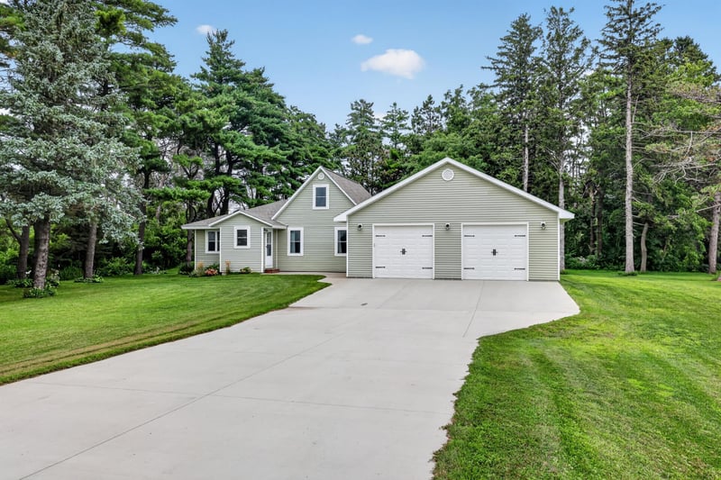 15832 585th St, Claremont, MN 55924