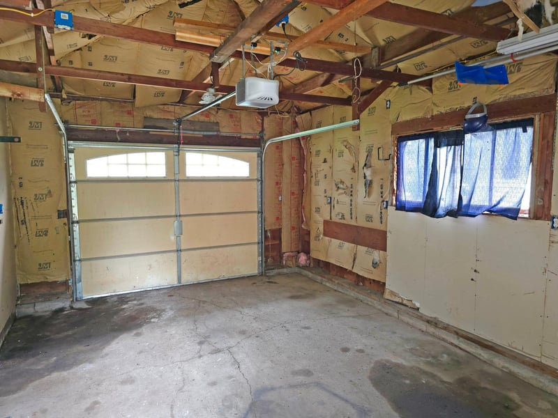 1109 S Moore St, Blue Earth, MN 56013
