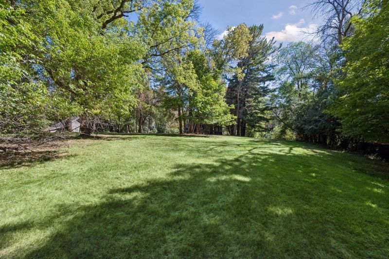 3240 Bayside Rd, Orono, MN 55356