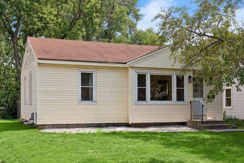 2933 Hillsboro Ave S, Saint Louis Park, MN 55426