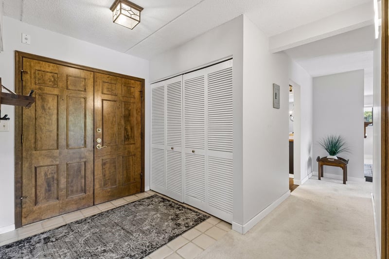 6710 Vernon Ave S #410, Edina, MN 55436