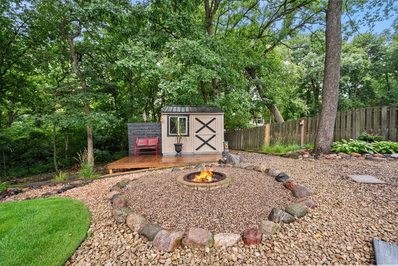 17727 Kingsway Pa, Lakeville, MN 55044