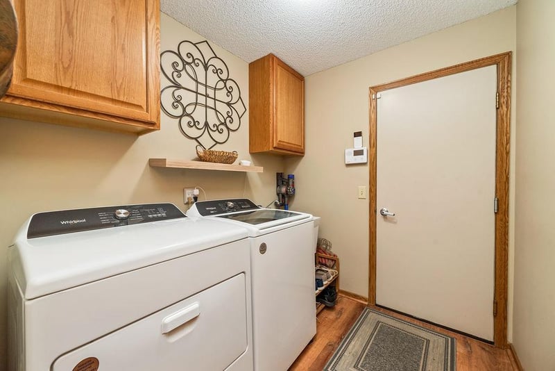 14346 Embassy Way, Apple Valley, MN 55124