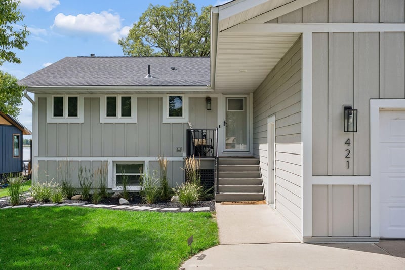 421 Shoreacres Dr, Big Lake, MN 55309