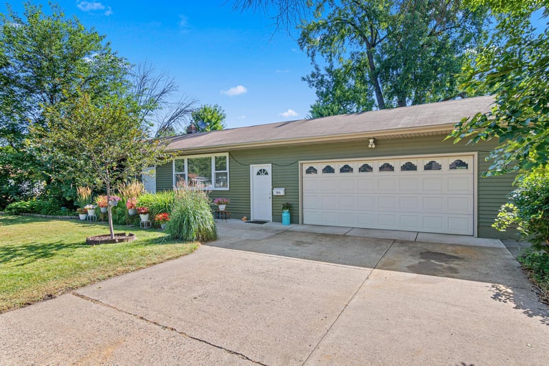 920 Westwood Ln, Anoka, MN 55303