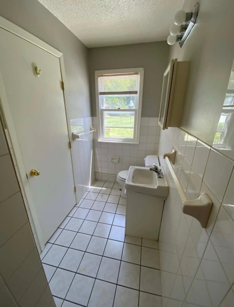 8517 Davenport St NE, Blaine, MN 55449