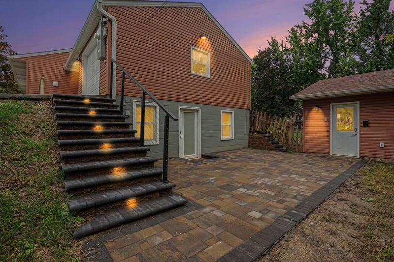 340 3rd Ave S, Bayport, MN 55003