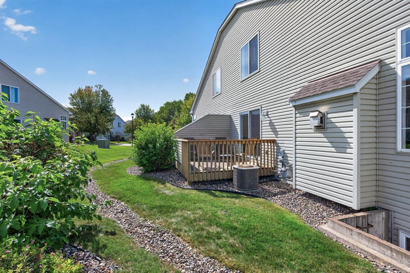 6193 Courtly Rd #E, Woodbury, MN 55125