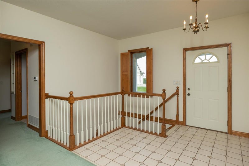 2810 Sunset Ln NE, Rochester, MN 55906