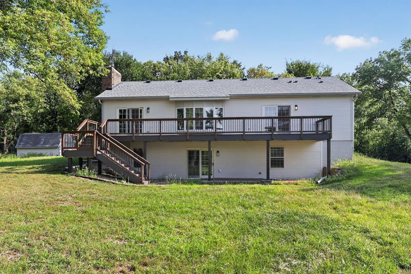 10489 Barnes Way, Inver Grove Heights, MN 55077