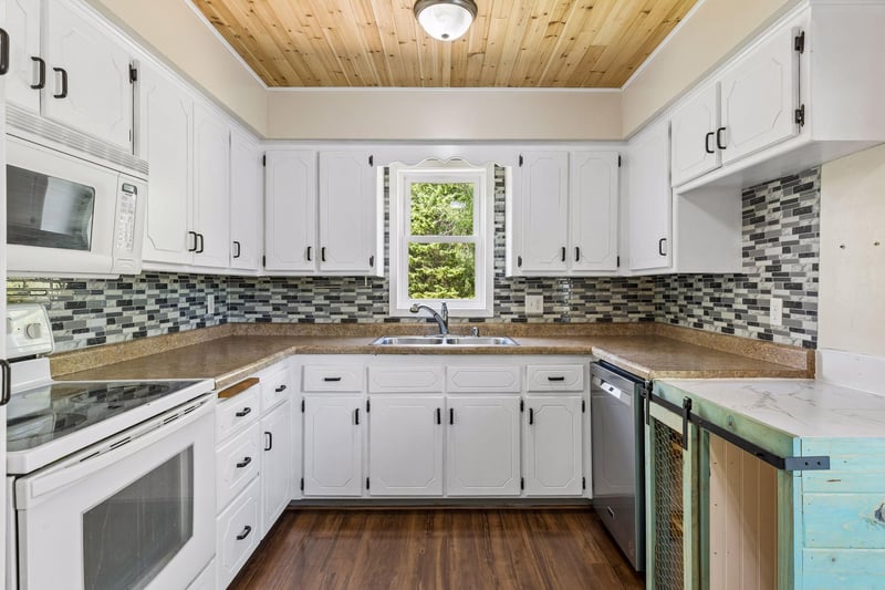 28575 Flamingo St NW, Isanti, MN 55040