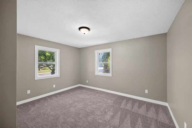 610 Jefferson Ave SW, Eyota, MN 55934