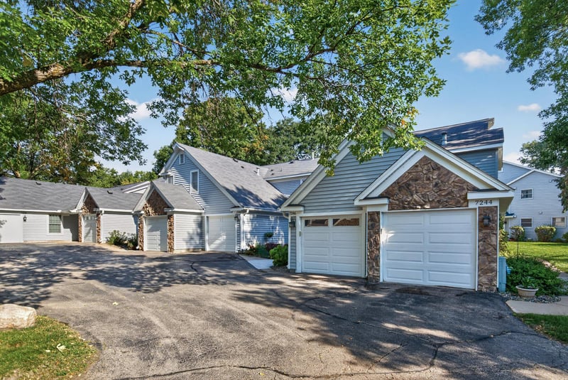 7246 Allen Ct, Eden Prairie, MN 55346