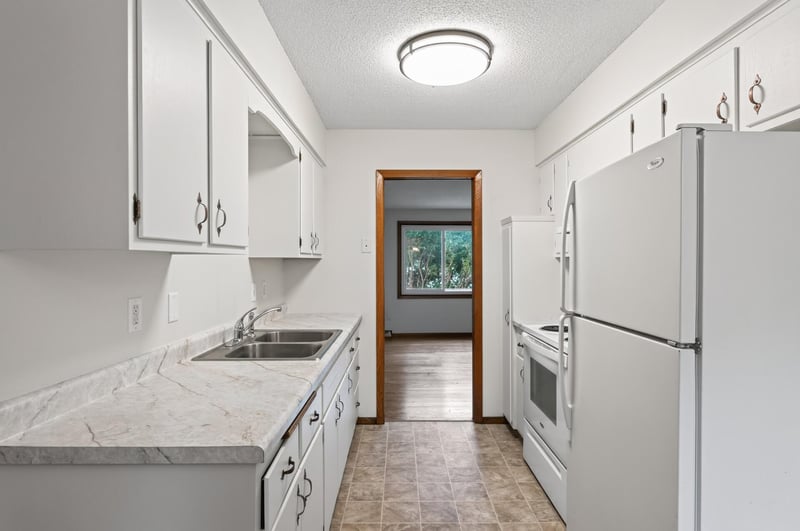 5400 80th Ave N, Brooklyn Park, MN 55443