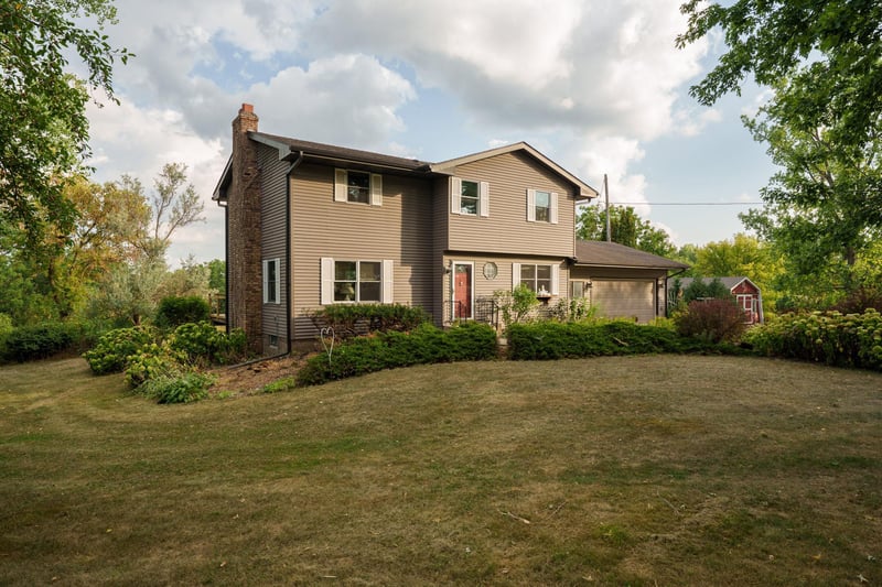 21660 Northfield Blvd, Hampton, MN 55031