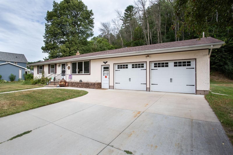E326 Eau Galle Rd, Spring Valley, WI 54767