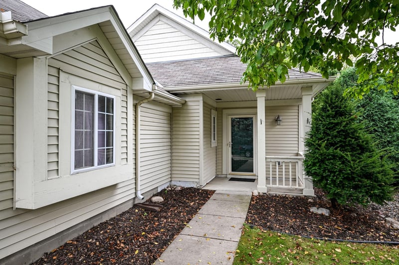 4210 Lawndale Ln N, Plymouth, MN 55446