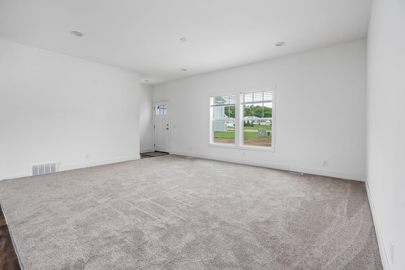 2421 Oak Preserve Ct, Saint Cloud, MN 56304
