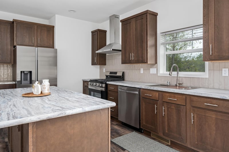 2421 Oak Preserve Ct, Saint Cloud, MN 56304